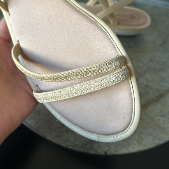 Corso Como 9 yellow sandal EUC - Picture 3 of 9